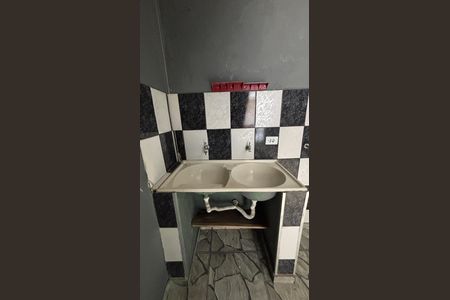 Casa para alugar com 80m², 2 quartos e sem vaga Casa para alugar com 80m², 2 quartos e sem vagaQuintal - Area de Serviço