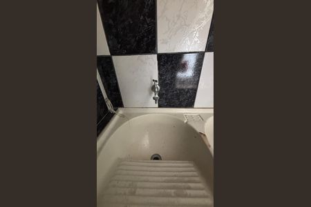 Casa para alugar com 80m², 2 quartos e sem vaga Casa para alugar com 80m², 2 quartos e sem vagaQuintal - Area de Serviço