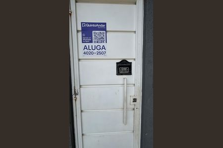 Casa para alugar com 80m², 2 quartos e sem vaga Casa para alugar com 80m², 2 quartos e sem vagaFachada