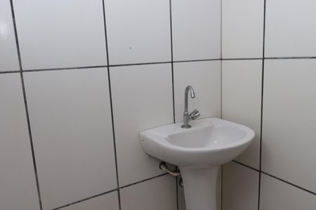 Banheiro de casa para alugar com 1 quarto, 38m² em Jardim Tiete, São Paulo