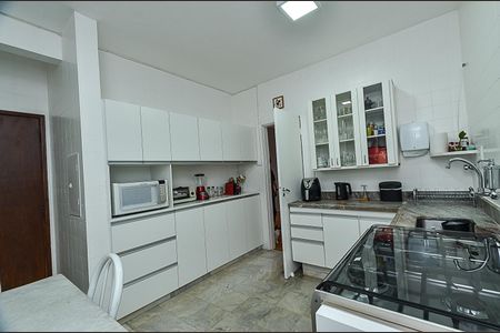 Apartamento à venda com 170m², 4 quartos e 1 vagaCozinha