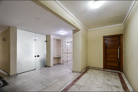 Apartamento à venda com 170m², 4 quartos e 1 vagaHall de entrada