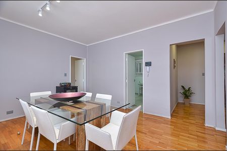 Apartamento à venda com 170m², 4 quartos e 1 vagaSala de Jantar