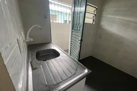Cozinha de apartamento para alugar com 1 quarto, 42m² em Parque Lafaiete, Duque de Caxias