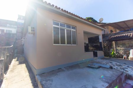 Casa para alugar com 95m², 2 quartos e sem vaga