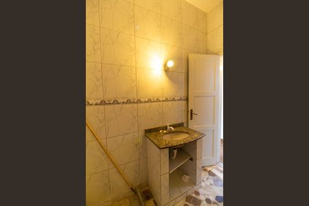 Casa para alugar com 95m², 2 quartos e sem vaga
