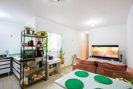 Sala de apartamento para alugar com 2 quartos, 102m² em Vila Pires, Santo André