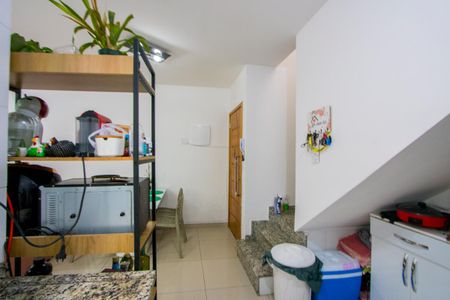 Apartamento para alugar com 102m², 2 quartos e 2 vagasCozinha