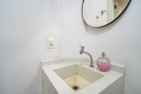 Apartamento para alugar com 32m², 1 quarto e sem vaga Apartamento para alugar com 32m², 1 quarto e sem vagaBanheiro