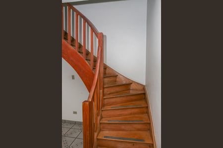 Casa à venda com 650m², 4 quartos e 4 vagasCasa 2 - Escada