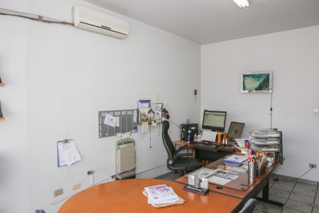 Casa à venda com 650m², 4 quartos e 4 vagasCasa 2 - Quarto 1