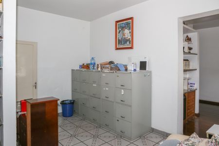 Casa à venda com 650m², 4 quartos e 4 vagasCasa 2 - Corredor