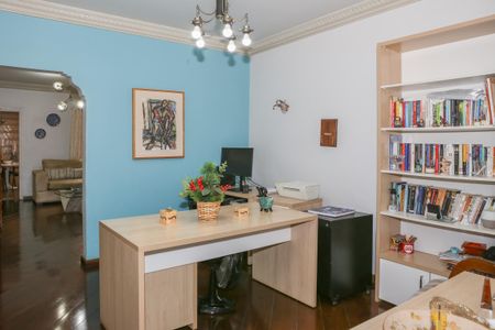 Casa à venda com 650m², 4 quartos e 4 vagasAnti Sala