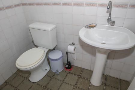 Casa à venda com 650m², 4 quartos e 4 vagasCasa 2 - Lavabo