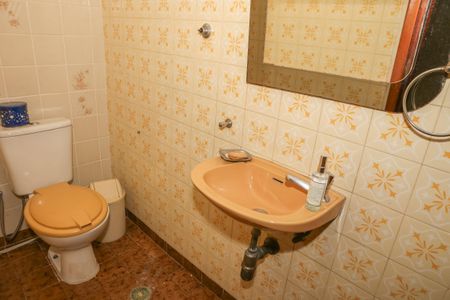 Casa à venda com 650m², 4 quartos e 4 vagasBanheiro da Garagem