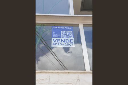 Casa à venda com 650m², 4 quartos e 4 vagasPlaquinha 