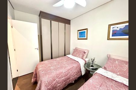 Apartamento à venda com 116m², 3 quartos e 1 vagaQuarto 2