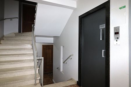 Apartamento à venda com 71m², 2 quartos e sem vagaÁrea comum - Elevador
