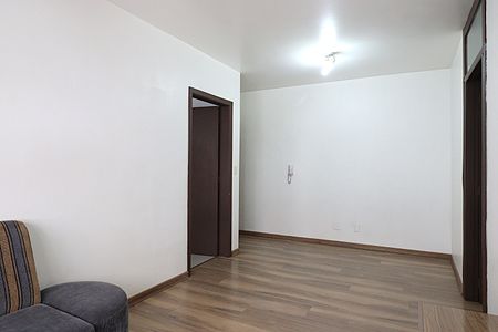 Apartamento à venda com 71m², 2 quartos e sem vagaSala