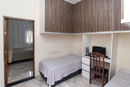 Casa para alugar com 100m², 2 quartos e 1 vagaQuarto 2