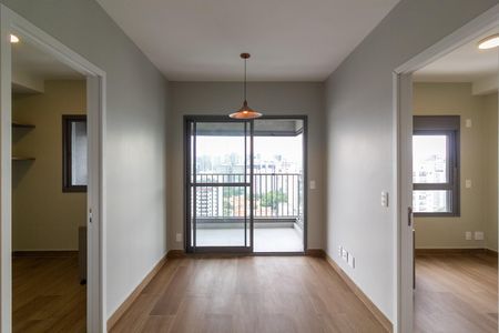 Sala de apartamento para alugar com 2 quartos, 48m² em Santo Amaro, São Paulo