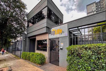 Apartamento à venda com 70m², 3 quartos e 1 vaga Apartamento à venda com 70m², 3 quartos e 1 vagaFachada