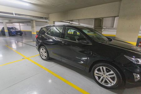 Apartamento à venda com 146m², 3 quartos e 4 vagas Apartamento à venda com 146m², 3 quartos e 4 vagasGaragem