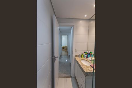 Apartamento à venda com 146m², 3 quartos e 4 vagas Apartamento à venda com 146m², 3 quartos e 4 vagasBanheiro Social