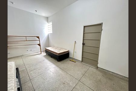 Quarto  de kitnet/studio para alugar com 1 quarto, 25m² em Jardim Arapongas, Guarulhos
