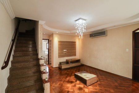 Sala de casa para alugar com 3 quartos, 230m² em Vila Paiva, São Paulo