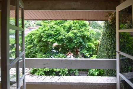 Casa de condomínio à venda com 320m², 4 quartos e 2 vagas Casa de condomínio à venda com 320m², 4 quartos e 2 vagasSuíte 2