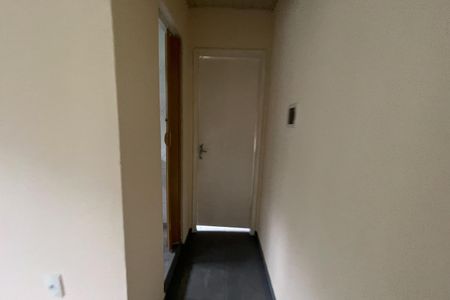 Corredor de apartamento para alugar com 1 quarto, 41m² em Parque Lafaiete, Duque de Caxias