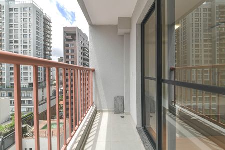 Varanda de kitnet/studio para alugar com 1 quarto, 25m² em Jardim das Acacias, São Paulo