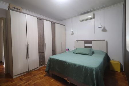 Casa à venda com 182m², 4 quartos e 2 vagasQuarto 1 