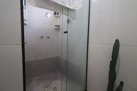 Casa à venda com 182m², 4 quartos e 2 vagasBanheiro