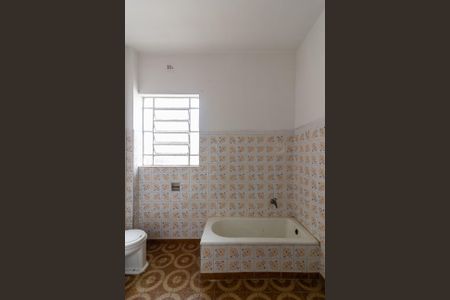 Casa para alugar com 110m², 2 quartos e 4 vagasBanheiro Social