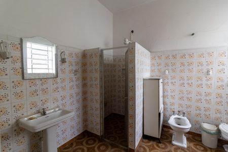 Casa para alugar com 110m², 2 quartos e 4 vagasBanheiro Social