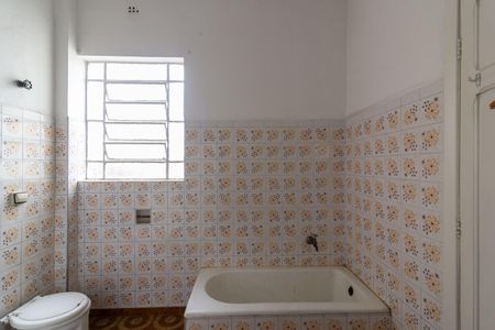 Casa para alugar com 110m², 2 quartos e 4 vagasBanheiro Social