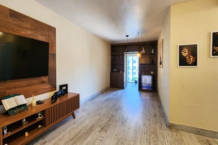 Apartamento para alugar com 70m², 2 quartos e 1 vaga Apartamento para alugar com 70m², 2 quartos e 1 vagaSala