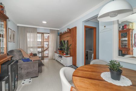 Sala de apartamento para alugar com 3 quartos, 84m² em Passo D’areia, Porto Alegre