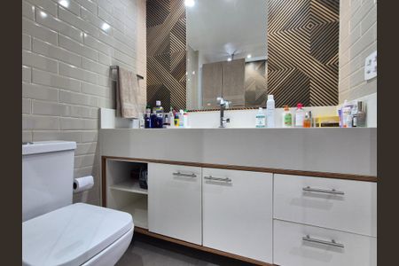 Apartamento à venda com 115m², 3 quartos e 3 vagas Apartamento à venda com 115m², 3 quartos e 3 vagasSuíte 2