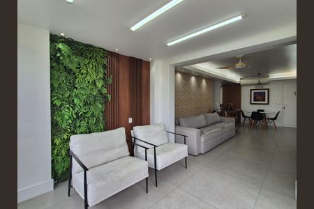 Apartamento à venda com 115m², 3 quartos e 3 vagas Apartamento à venda com 115m², 3 quartos e 3 vagasVaranda