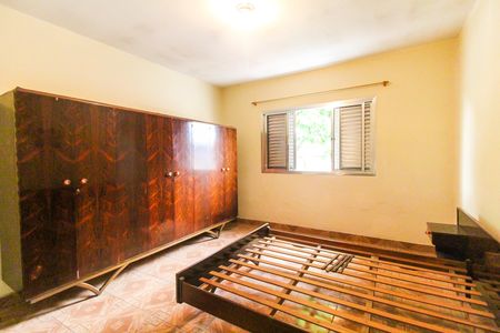 Casa à venda com 300m², 3 quartos e 1 vaga Casa à venda com 300m², 3 quartos e 1 vagaQuarto 2