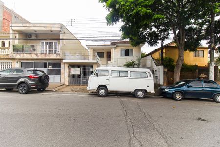 Casa à venda com 300m², 3 quartos e 1 vaga Casa à venda com 300m², 3 quartos e 1 vagaFachada