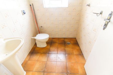 Casa à venda com 300m², 3 quartos e 1 vaga Casa à venda com 300m², 3 quartos e 1 vagaBanheiro 2