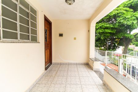Casa à venda com 300m², 3 quartos e 1 vaga Casa à venda com 300m², 3 quartos e 1 vagaHall