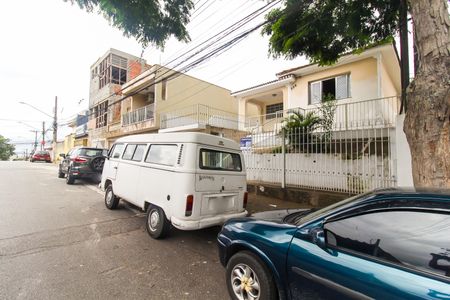 Casa à venda com 300m², 3 quartos e 1 vaga Casa à venda com 300m², 3 quartos e 1 vagaFachada