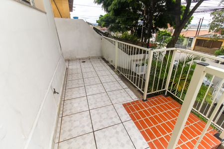 Casa à venda com 300m², 3 quartos e 1 vaga Casa à venda com 300m², 3 quartos e 1 vagaQuintal