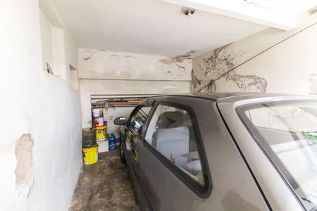 Casa à venda com 300m², 3 quartos e 1 vaga Casa à venda com 300m², 3 quartos e 1 vagaGaragem