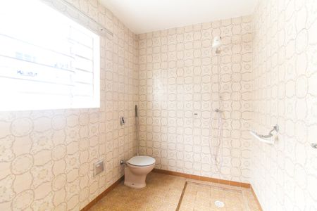 Casa à venda com 300m², 3 quartos e 1 vaga Casa à venda com 300m², 3 quartos e 1 vagaBanheiro